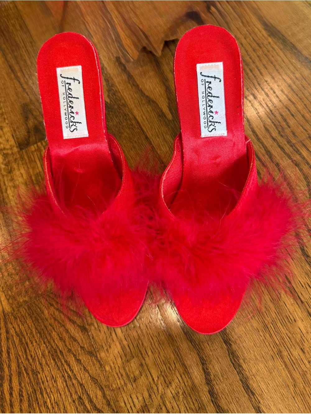 Vintage Frederick's of Hollywood Glamour Girl Red Marabou Feather Mule Heels 7 - Picture 1 of 3